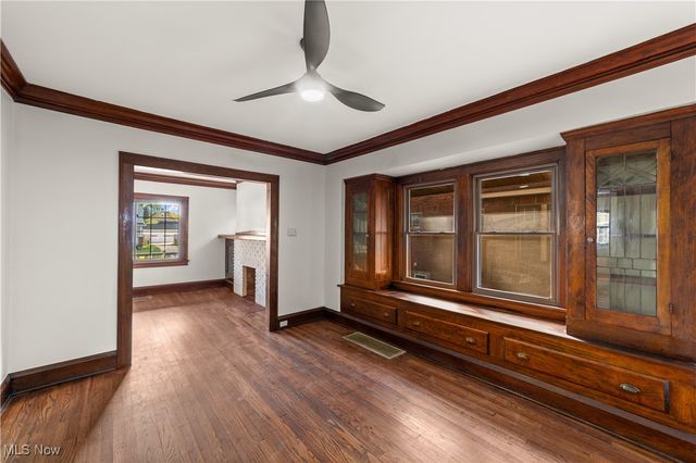 3918 W 160th Street, Cleveland, OH 44111