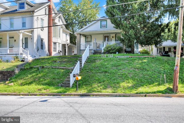 119 PENNWYN PL, Reading, PA 19607