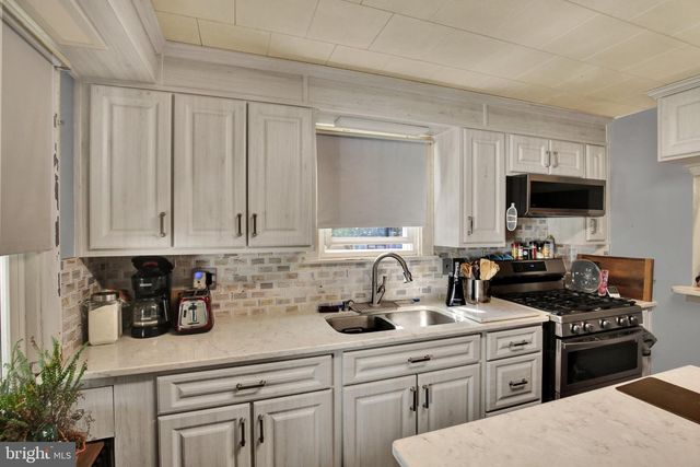 119 PENNWYN PL, Reading, PA 19607