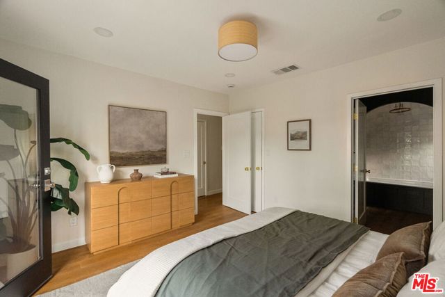 3749 W 59th Street, Los Angeles, CA 90043