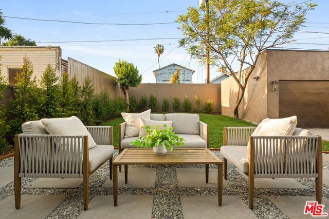 3749 W 59th Street, Los Angeles, CA 90043