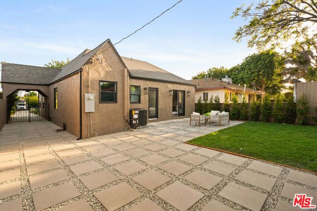 3749 W 59th Street, Los Angeles, CA 90043