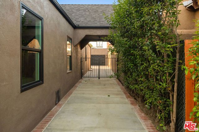 3749 W 59th Street, Los Angeles, CA 90043