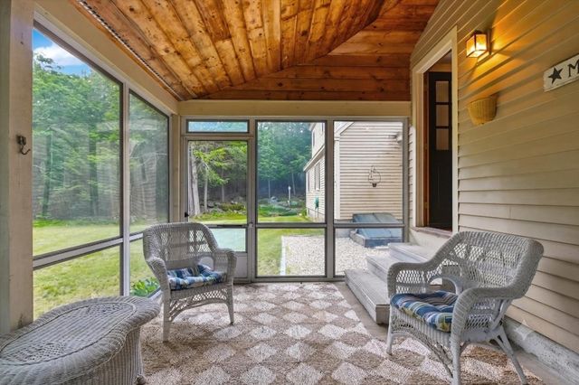 17 Woodhill Road, Bow, NH 03304