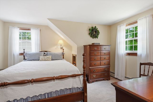 17 Woodhill Road, Bow, NH 03304
