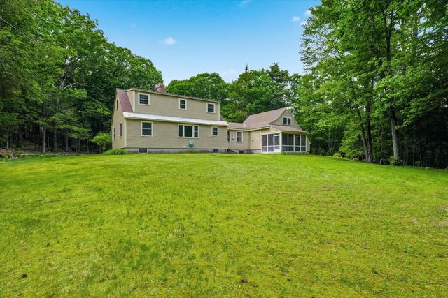 17 Woodhill Road, Bow, NH 03304