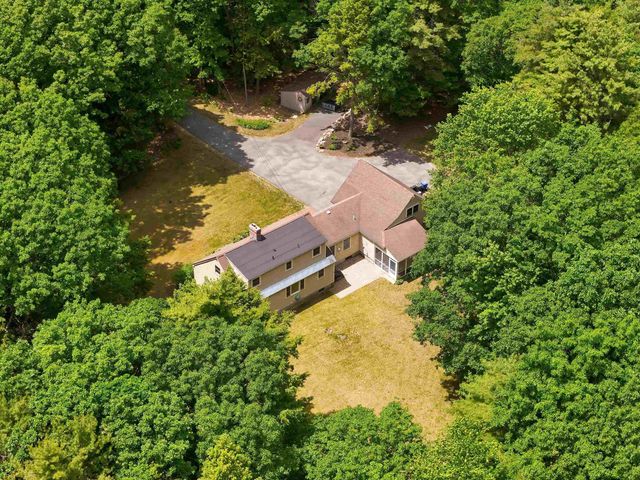 17 Woodhill Road, Bow, NH 03304