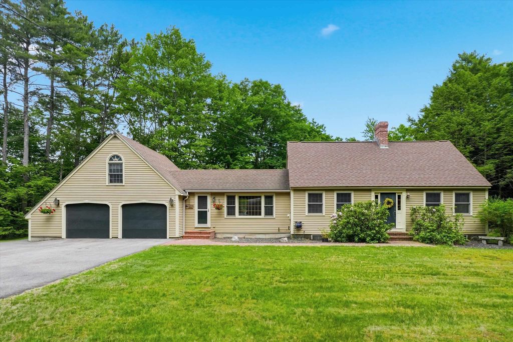 17 Woodhill Road, Bow, NH 03304