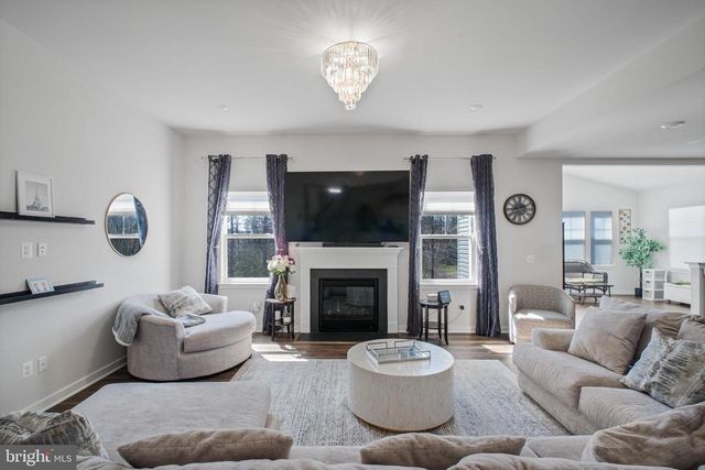 2094 WHITHORN HILL, Jeffersonton, VA 22724