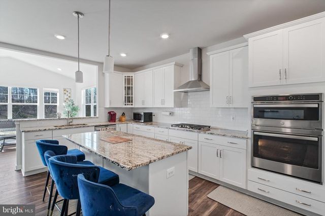 2094 WHITHORN HILL, Jeffersonton, VA 22724