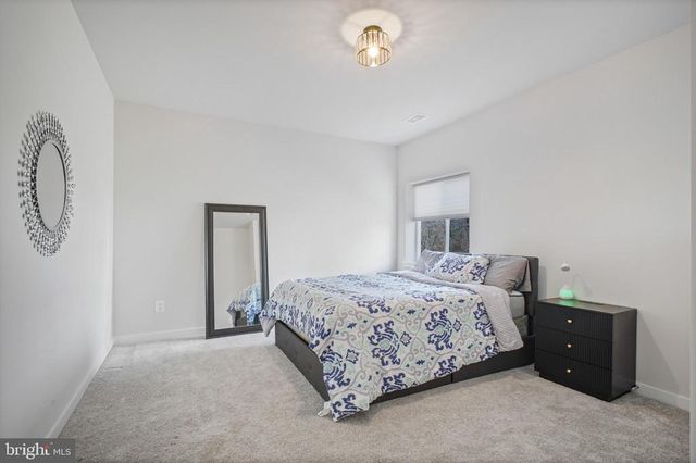 2094 WHITHORN HILL, Jeffersonton, VA 22724