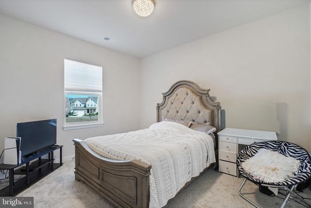 2094 WHITHORN HILL, Jeffersonton, VA 22724