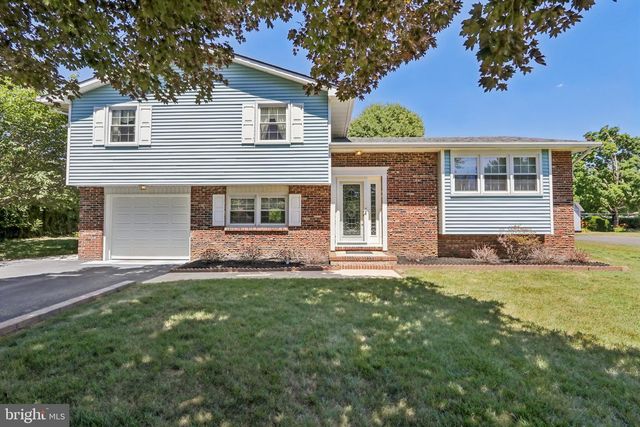 2565 BROOKFIELD ST, Vineland, NJ 08361
