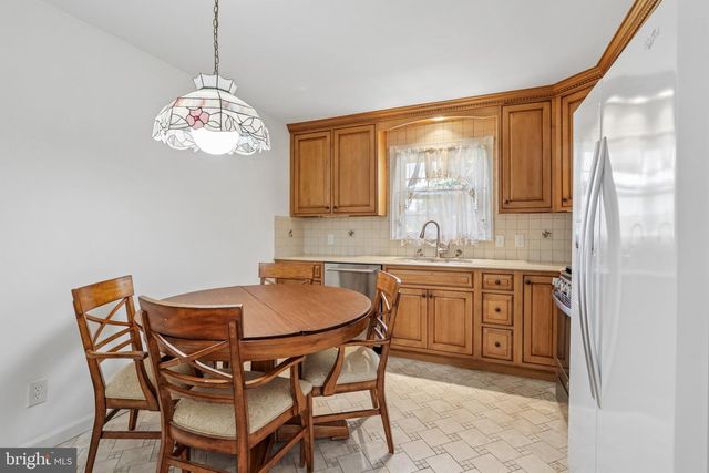 2565 BROOKFIELD ST, Vineland, NJ 08361