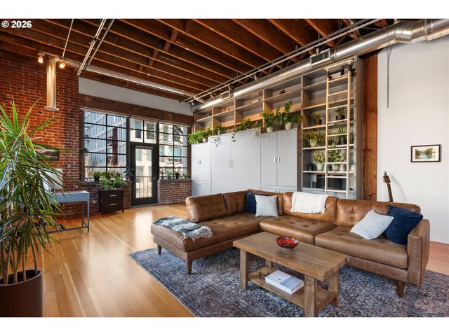 1011 Nw GLISAN St, Portland, OR 97209