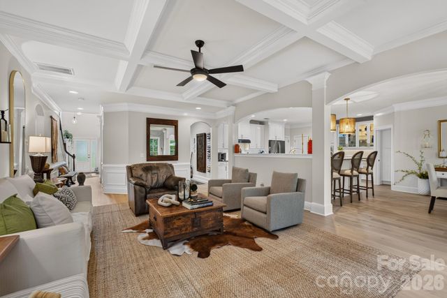 725 Fawns Glen Place, Lake Wylie, SC 29710