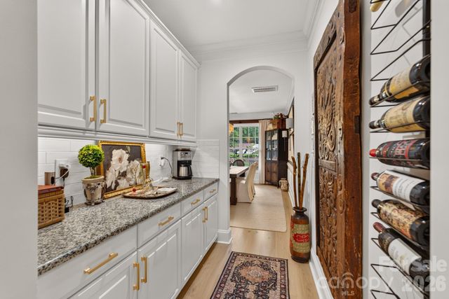 725 Fawns Glen Place, Lake Wylie, SC 29710