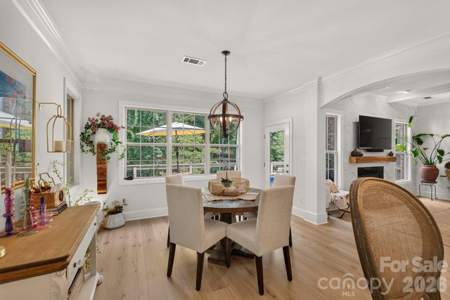 725 Fawns Glen Place, Lake Wylie, SC 29710