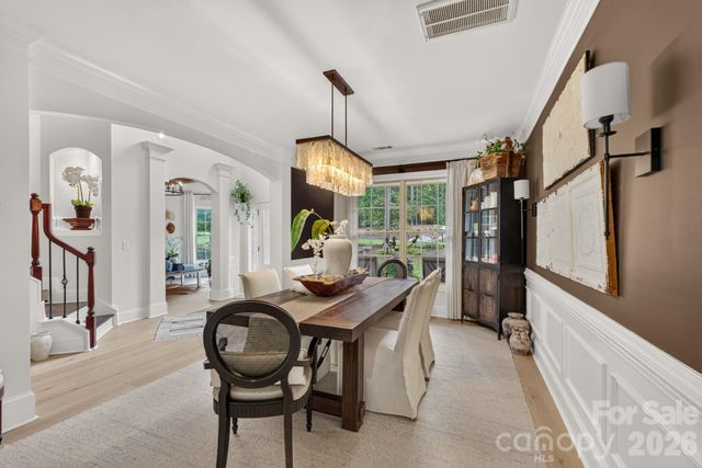 725 Fawns Glen Place, Lake Wylie, SC 29710