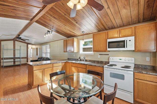 256 E DONNA Drive, Queen Valley, AZ 85118