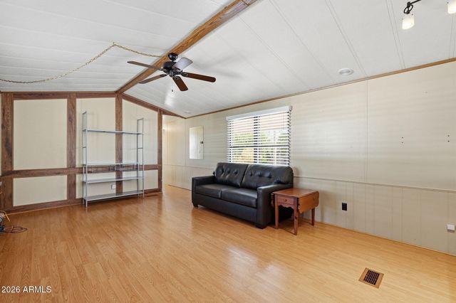256 E DONNA Drive, Queen Valley, AZ 85118