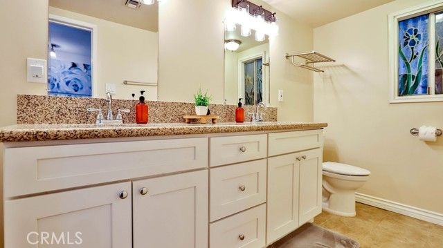 138 Green Oaks Drive, Riverside, CA 92507