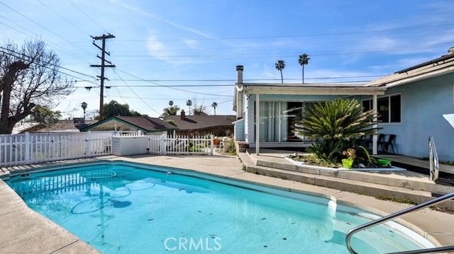 138 Green Oaks Drive, Riverside, CA 92507