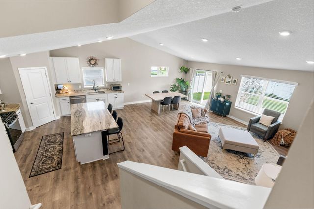 385 Freedom Lane, Delano, MN 55328