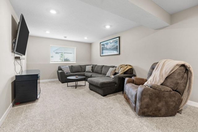 385 Freedom Lane, Delano, MN 55328