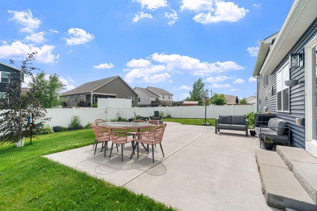 385 Freedom Lane, Delano, MN 55328