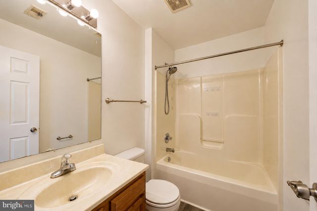 638 VILLAGER CIR, Baltimore, MD 21222