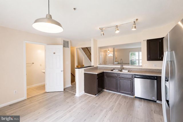 638 VILLAGER CIR, Baltimore, MD 21222