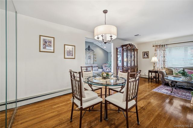 132 Yoakum Avenue, Farmingdale, NY 11735