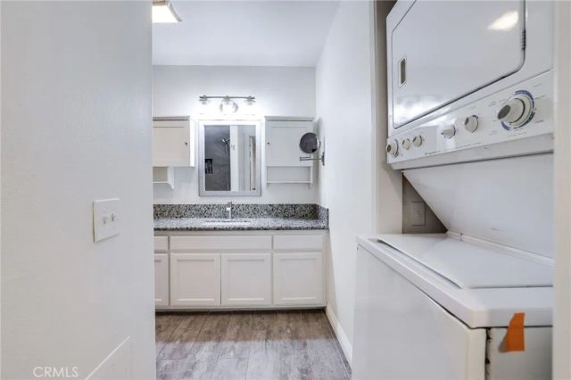 3613 S Bear B, Santa Ana, CA 92704