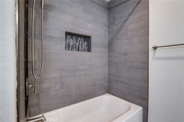 3613 S Bear B, Santa Ana, CA 92704