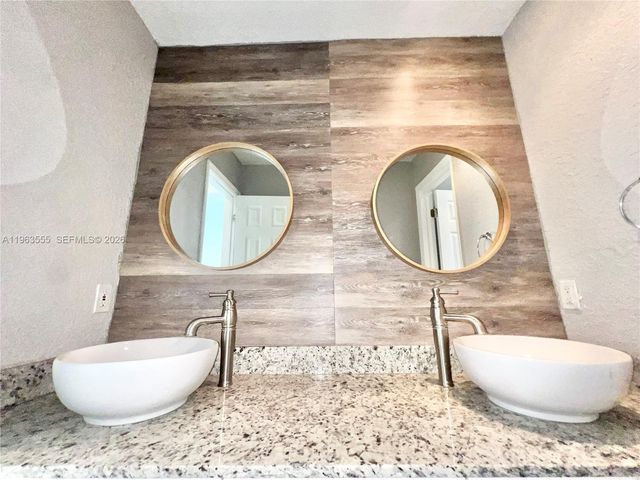 19901 SW 81st Ct, Cutler Bay, FL 33189