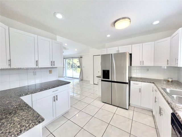 19901 SW 81st Ct, Cutler Bay, FL 33189