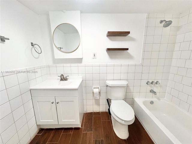 19901 SW 81st Ct, Cutler Bay, FL 33189