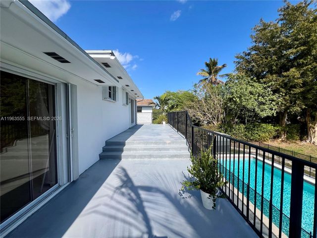 19901 SW 81st Ct, Cutler Bay, FL 33189