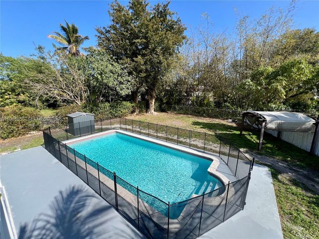 19901 SW 81st Ct, Cutler Bay, FL 33189