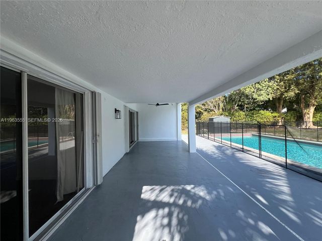 19901 SW 81st Ct, Cutler Bay, FL 33189