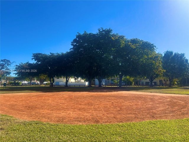 19901 SW 81st Ct, Cutler Bay, FL 33189