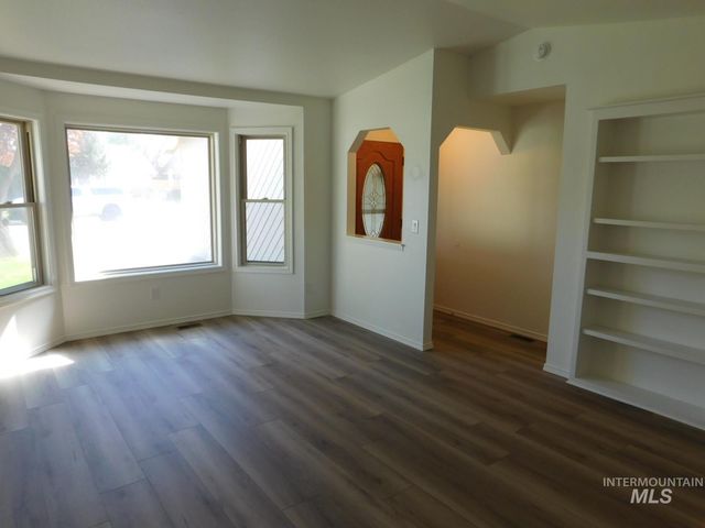 6996 W Gillis, Boise, ID 83714