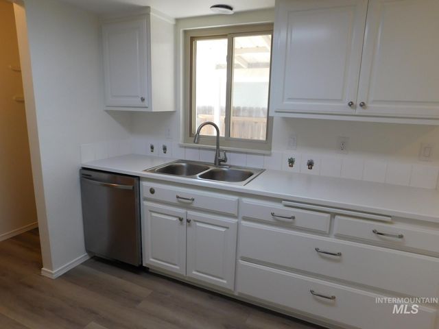 6996 W Gillis, Boise, ID 83714