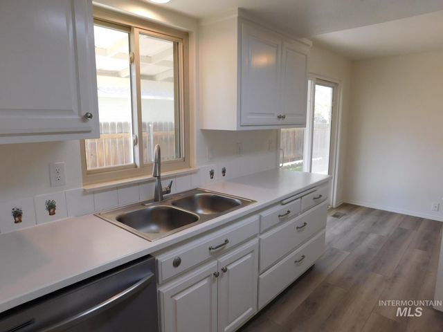 6996 W Gillis, Boise, ID 83714