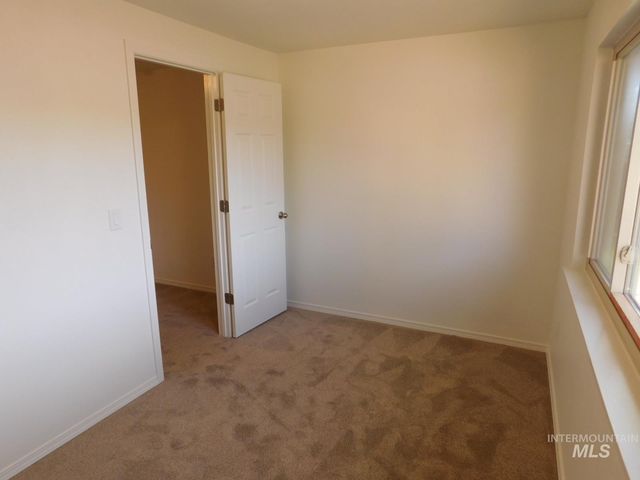 6996 W Gillis, Boise, ID 83714