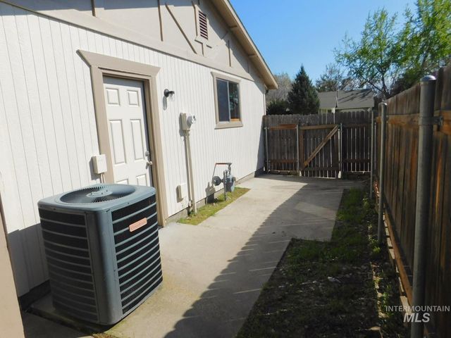 6996 W Gillis, Boise, ID 83714