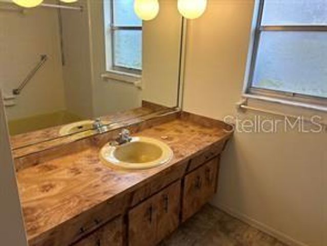 8873 TAMI STREET, Seminole, FL 33772