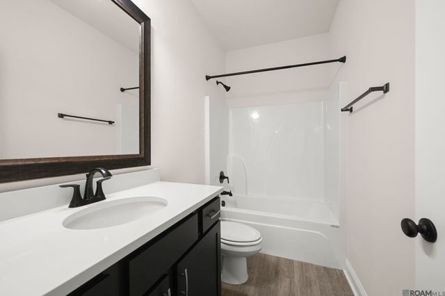 6348 Nesting Dr, Gonzales, LA 70737