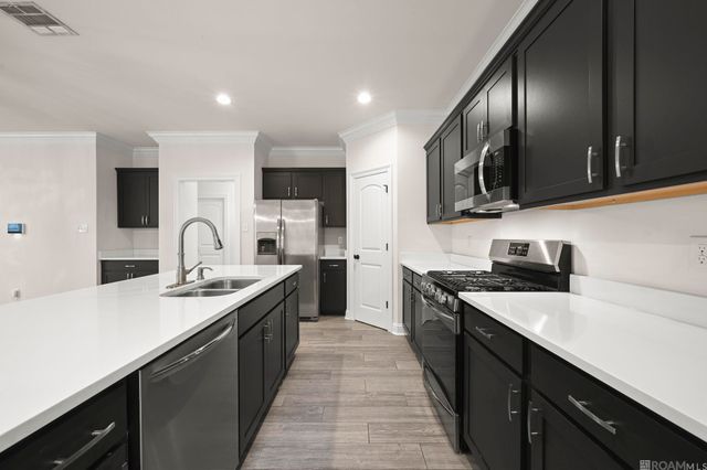 6348 Nesting Dr, Gonzales, LA 70737